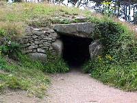 Entrance to Le Rocher dolmen