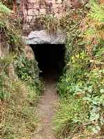 Entrance to Le Moustoir dolmen